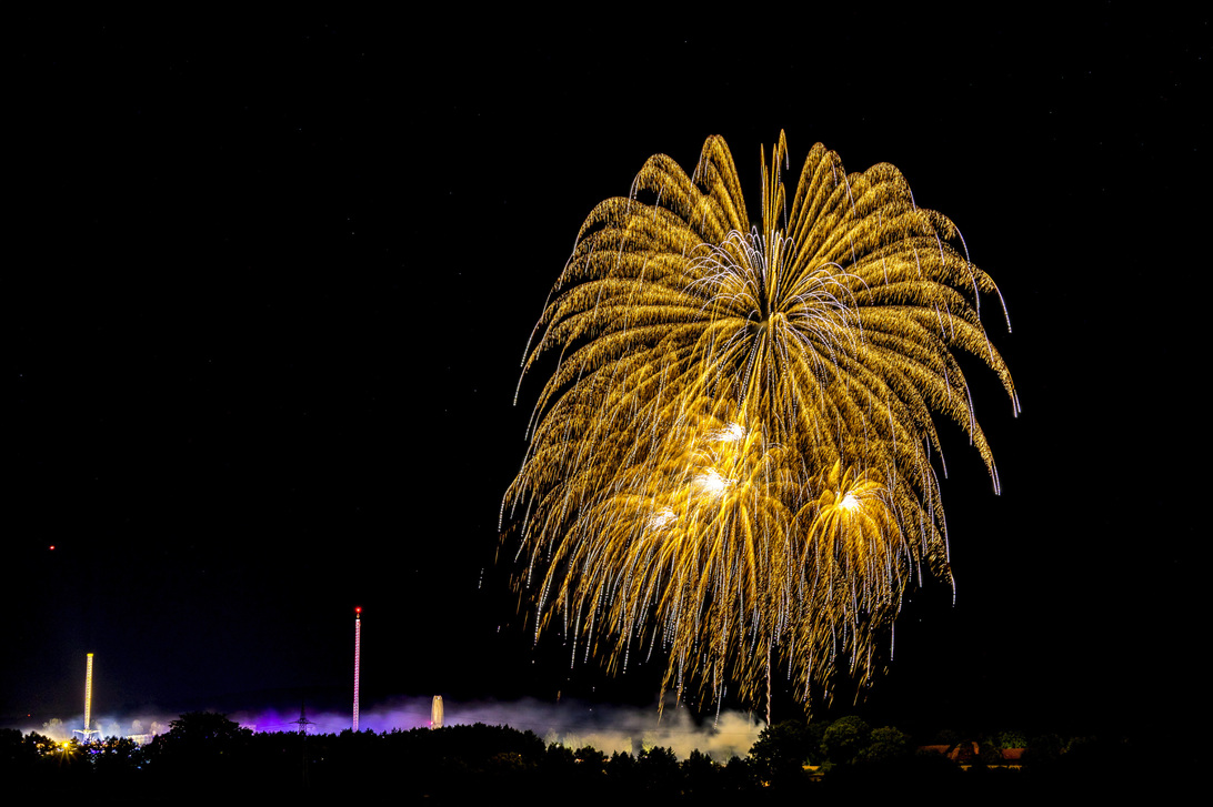 2022-09-12_Feuerwerk Willbasen_005.jpg