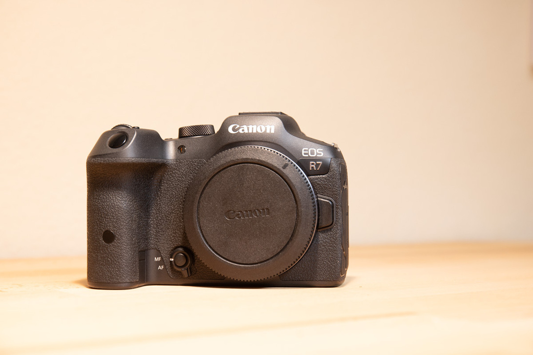 EOS R7 (2 von 7).jpg